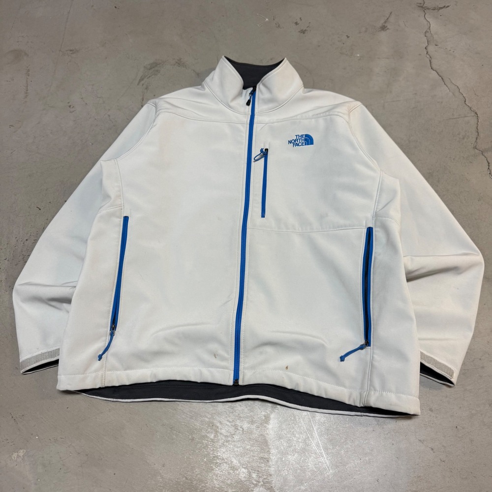 Vintage y2k White North Face Jacket‎
